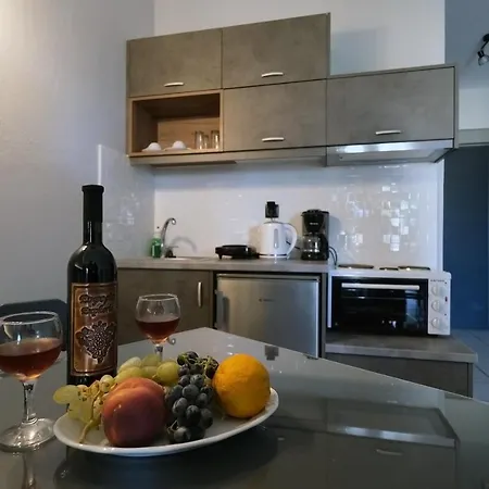 Poledas Apartmanhotel Jeorjúpoli