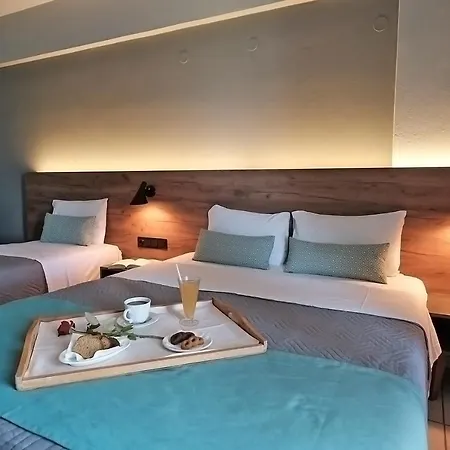 Poledas Apartmanhotel Jeorjúpoli